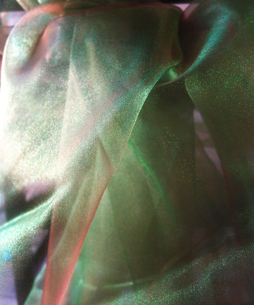 Green/Red Two-tone Organza Sheet 54" x 108"