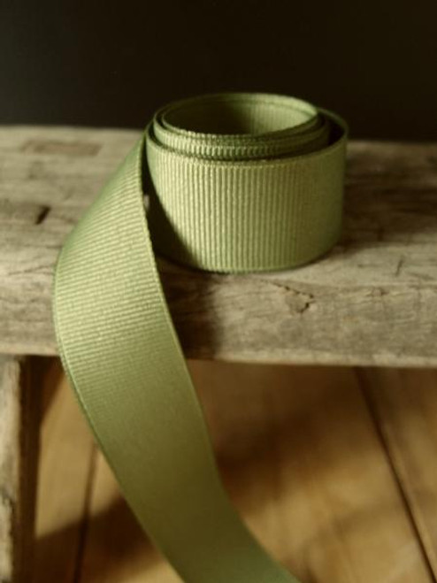 Solid Grosgrain Ribbon, 1-1/2-Inch, 50 Yards, Moss Green