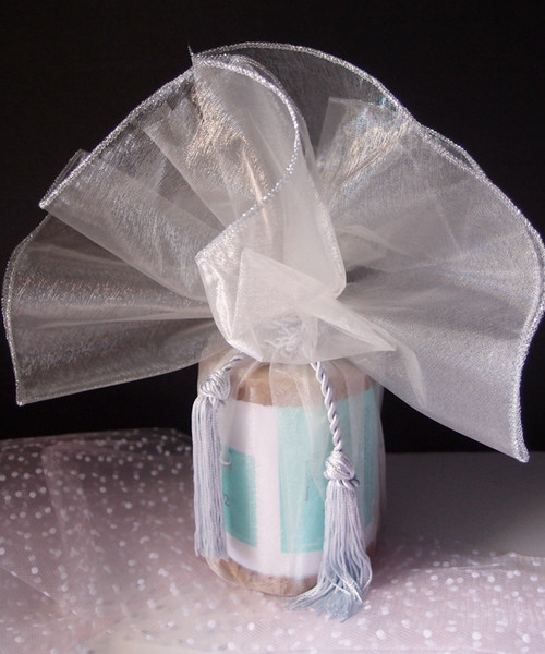 Ivory/Silver Edge Wrapper w/Tassel 28" dia.