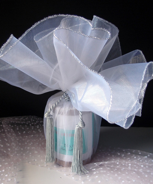 White/Silver Edge Wrapper w/Tassel 28" dia.