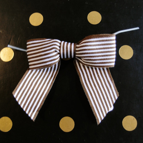 Packaging Express 0690 Old Gold Twist Tie Bow Ribbon