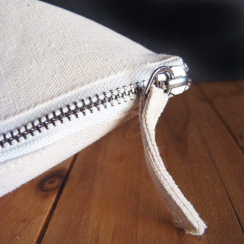 Natural Color Cotton Zipper Bag Standup Pouch with Silver Zipper Natural Color Cotton Zipper Bag Standup Pouch with Silver Zipper