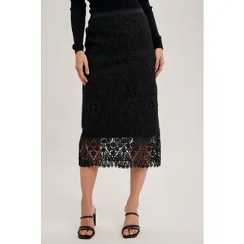 lace midi skirt