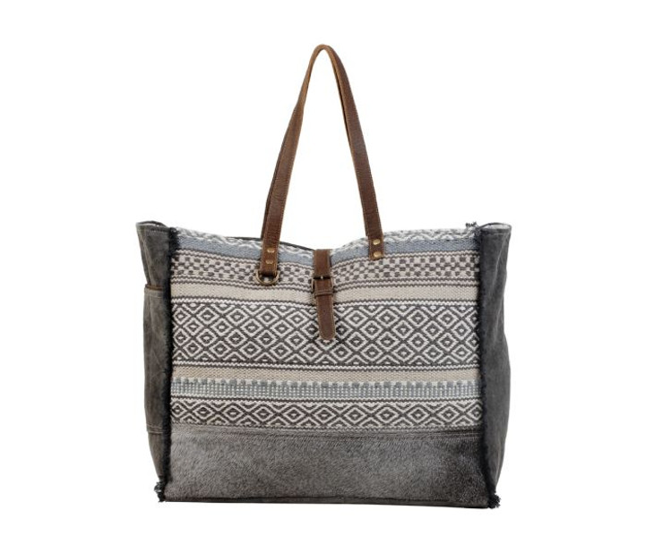 Minimal Rhombus Patterned Weekender Bag