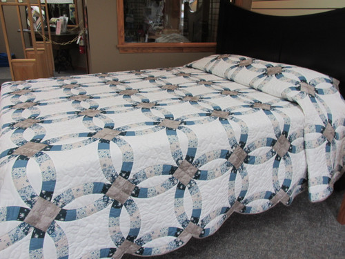 Double Wedding Ring Quilt - 104" x  115"