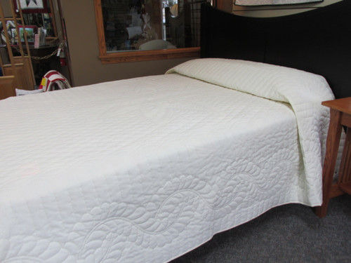 Feathered Star Quilt - 102" x 113"