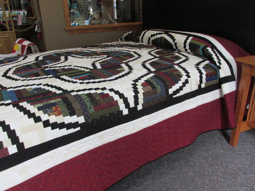 Snake River Log Cabin Quilt - 102" x 116"