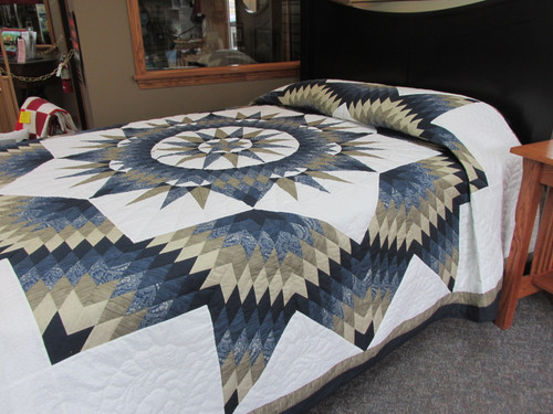 Mariners Star Quilt  - 106" x 110"