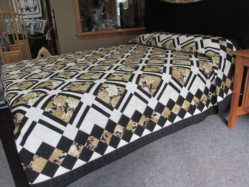 Trip In The Garden Quilt   99" x 111"