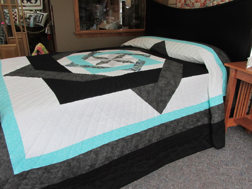 Labyrinth Quilt  - 111" x 114"