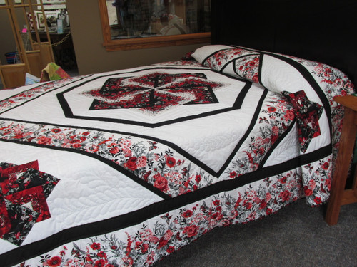 Star Spin Quilt - 102" x  109"