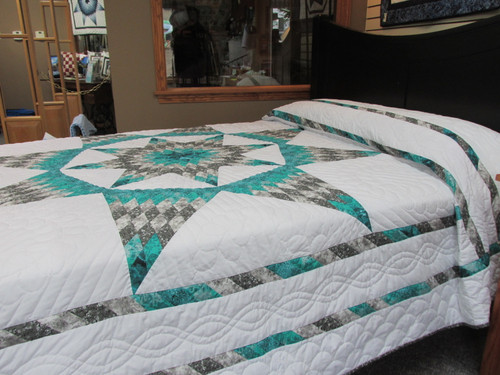 Alabama Star Quilt    100" x  112"