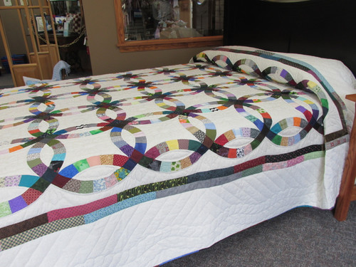 Double Wedding Ring Quilt - 103" x 111"
