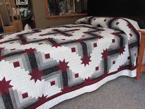 Colorado Log Cabin Quilt - 106"x 113"