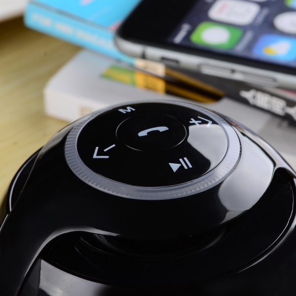 ideal-home-black-round-shape-mini-portable-surround-bluetooth-speaker-mp3-music-player-computer-phone-speaker.jpg