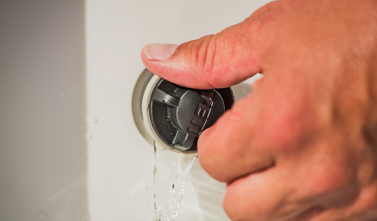 YETI DRAIN PLUG TWO-PACK (TUNDRA & ROADIE)