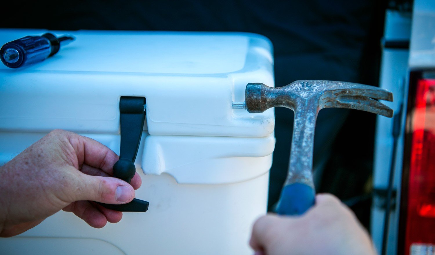 YETI TUNDRA LATCHES TWO-PACK