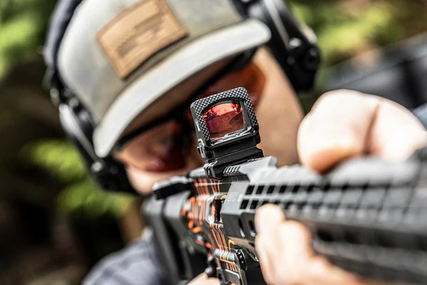 VORTEX DEFENDER-XL 8 MOA RED DOT VORTEX DEFENDER-XL 8 MOA RED DOT