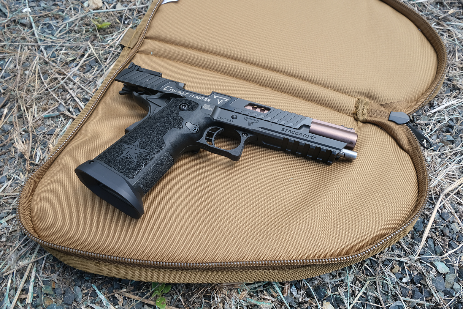 THE OUTPOST XL PISTOL RUG - TAN