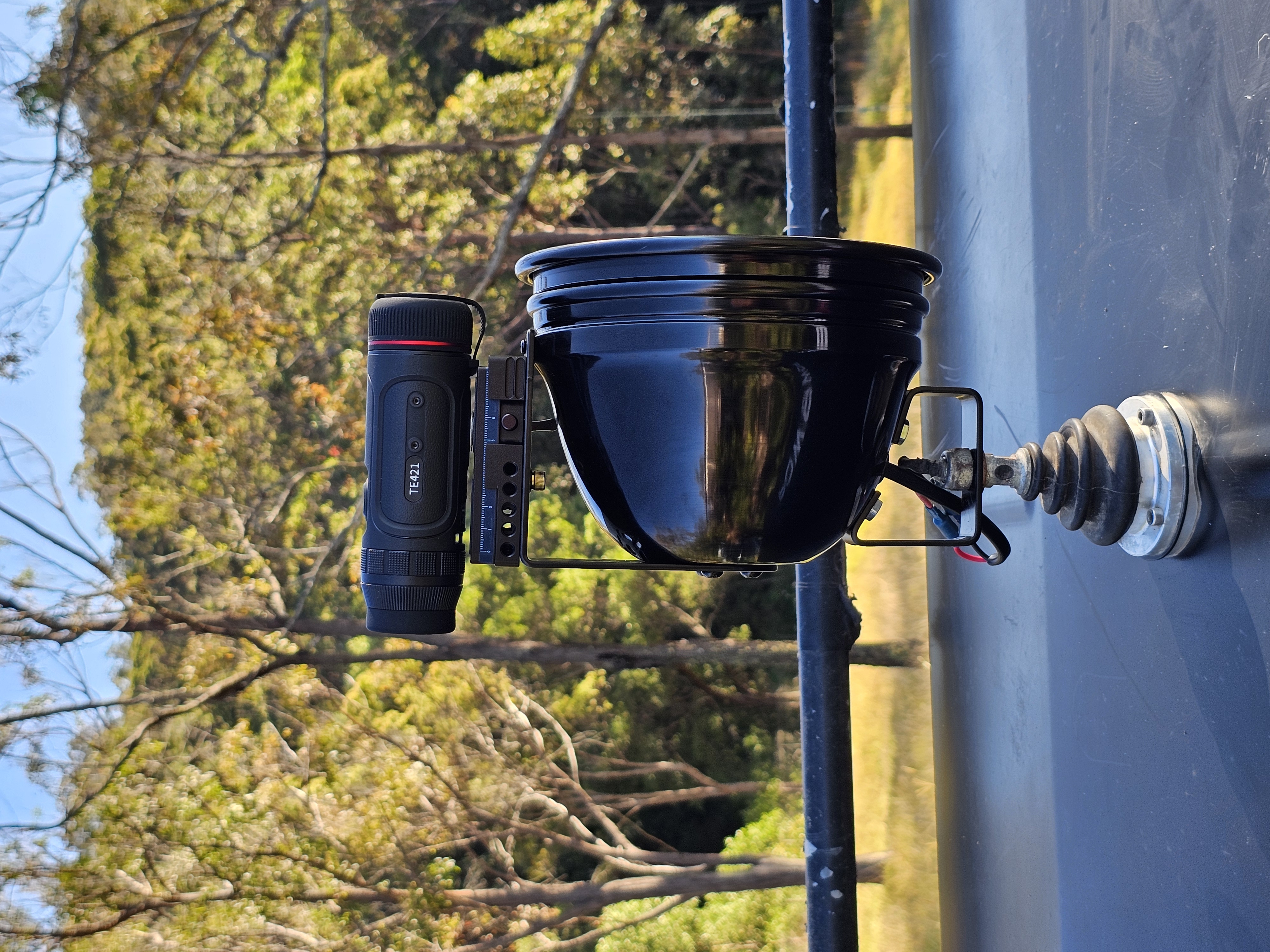 POWA BEAM 7IN QH SPOTLIGHT WITH THERMAL MOUNT POWA BEAM 7IN QH SPOTLIGHT WITH THERMAL MOUNT