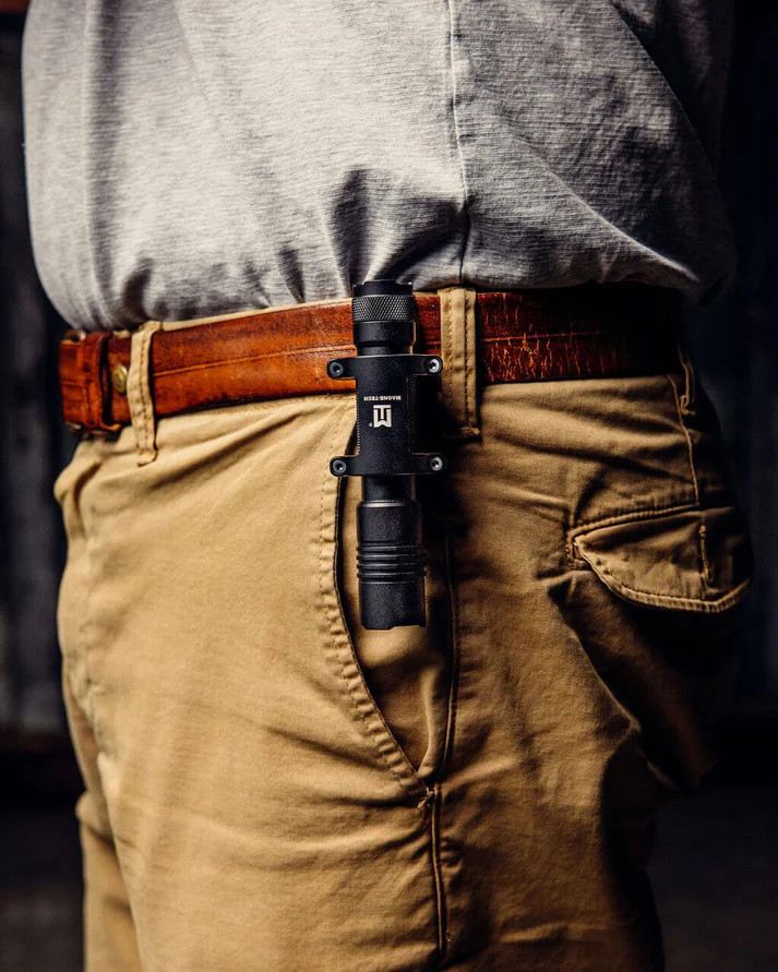 MAGNE-TECH UNIVERSAL 1in MAGNETIC FLASHLIGHT MOUNT (FEMALE)