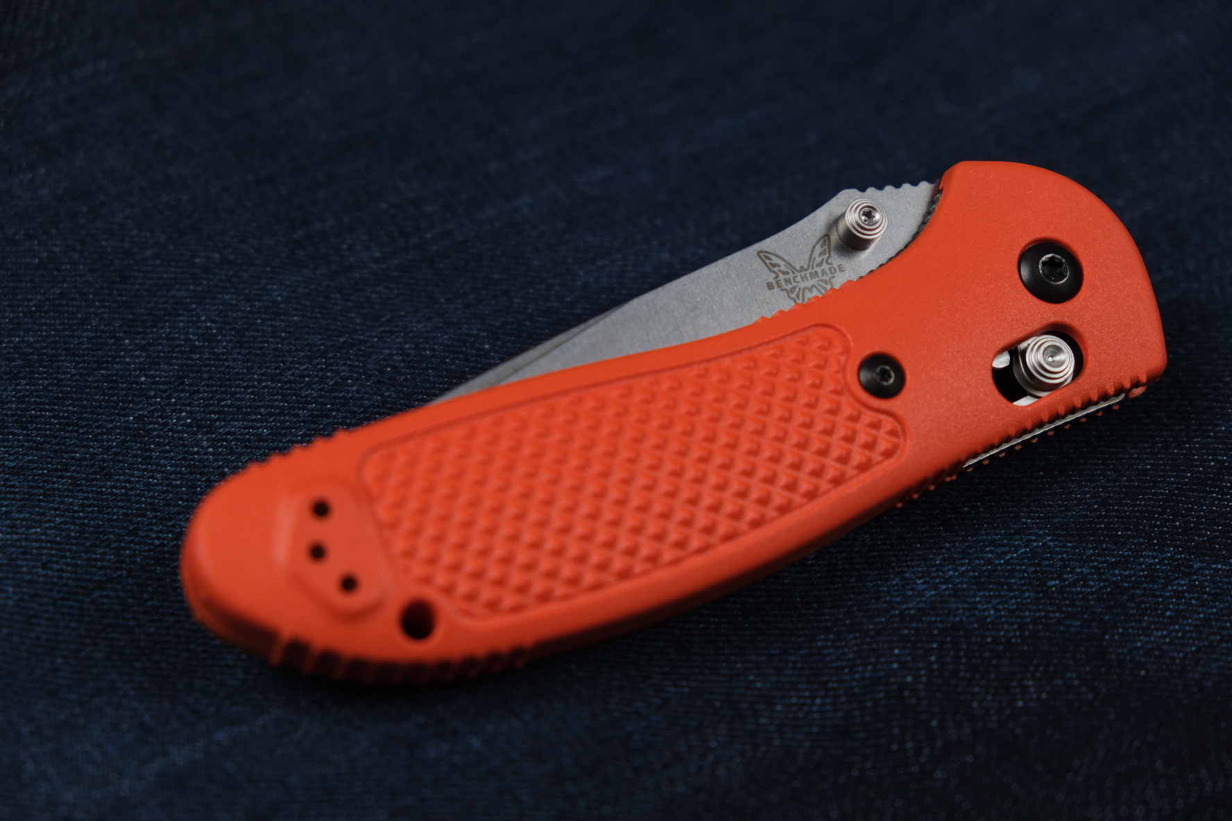 BENCHMADE 551-ORG-S30V GRIPTILIAN Axis Folding Knife NEW S30V