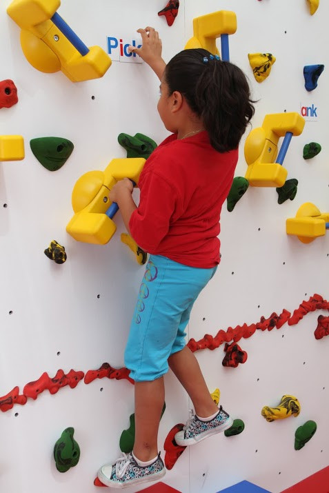 Adaptive Traverse Wall 8x4 Panels and Holds Everlast Climbing