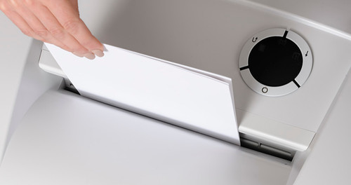 Oil-Free P-4 Office Shredder - Dahle 50414 (Oil-Free Shredding) Oil-Free P-4 Office Shredder - Dahle 50414 (Oil-Free Shredding)