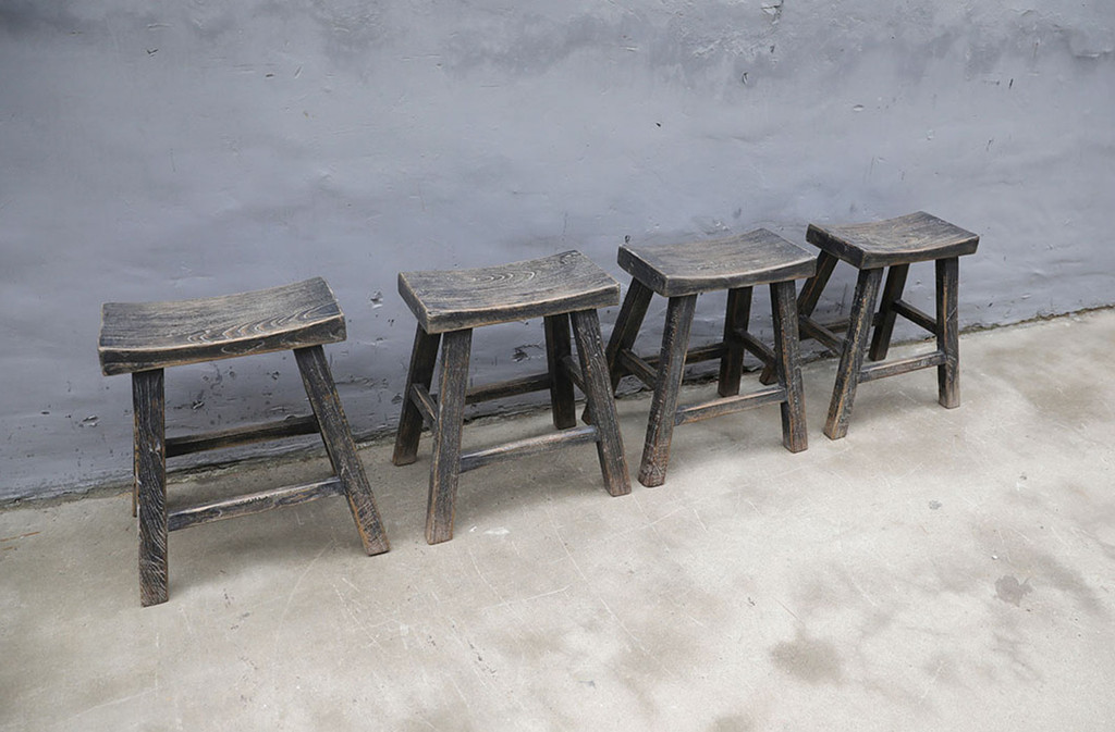 Saddle Stool (DP088)