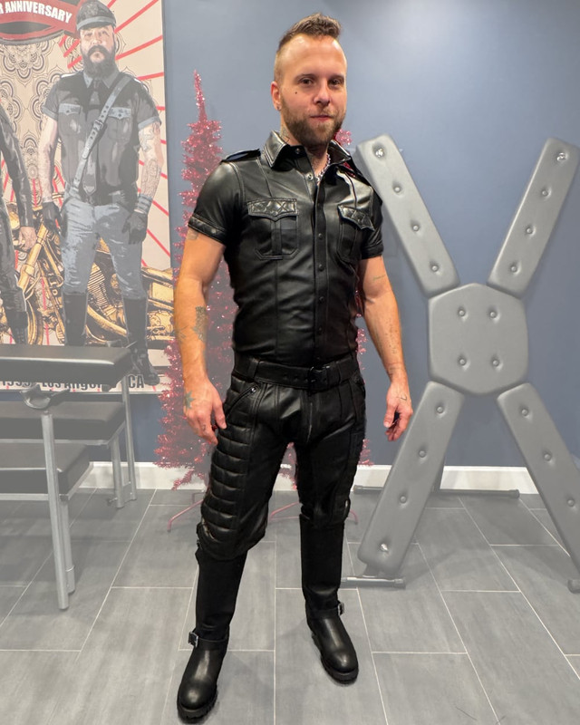Limited Edition Rough Leather Chopper Pants - LÜSTERN