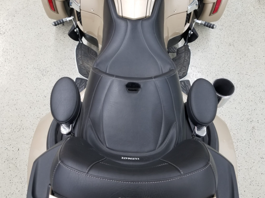 RIVCO - ADJUSTABLE PASSENGER ARMRESTS FOR CAN-AM® SPYDER RT 2018 - 2019 ( CA094V2 ) - Lamonster Garage