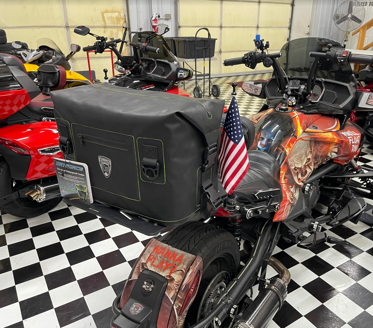 DRYFORCE by CIRO Universal Waterproof Motorcycle Cooler – 39L / 32-Can | 20303 | Lamonster Garage
Shown on Lamonster PackRack F3-S