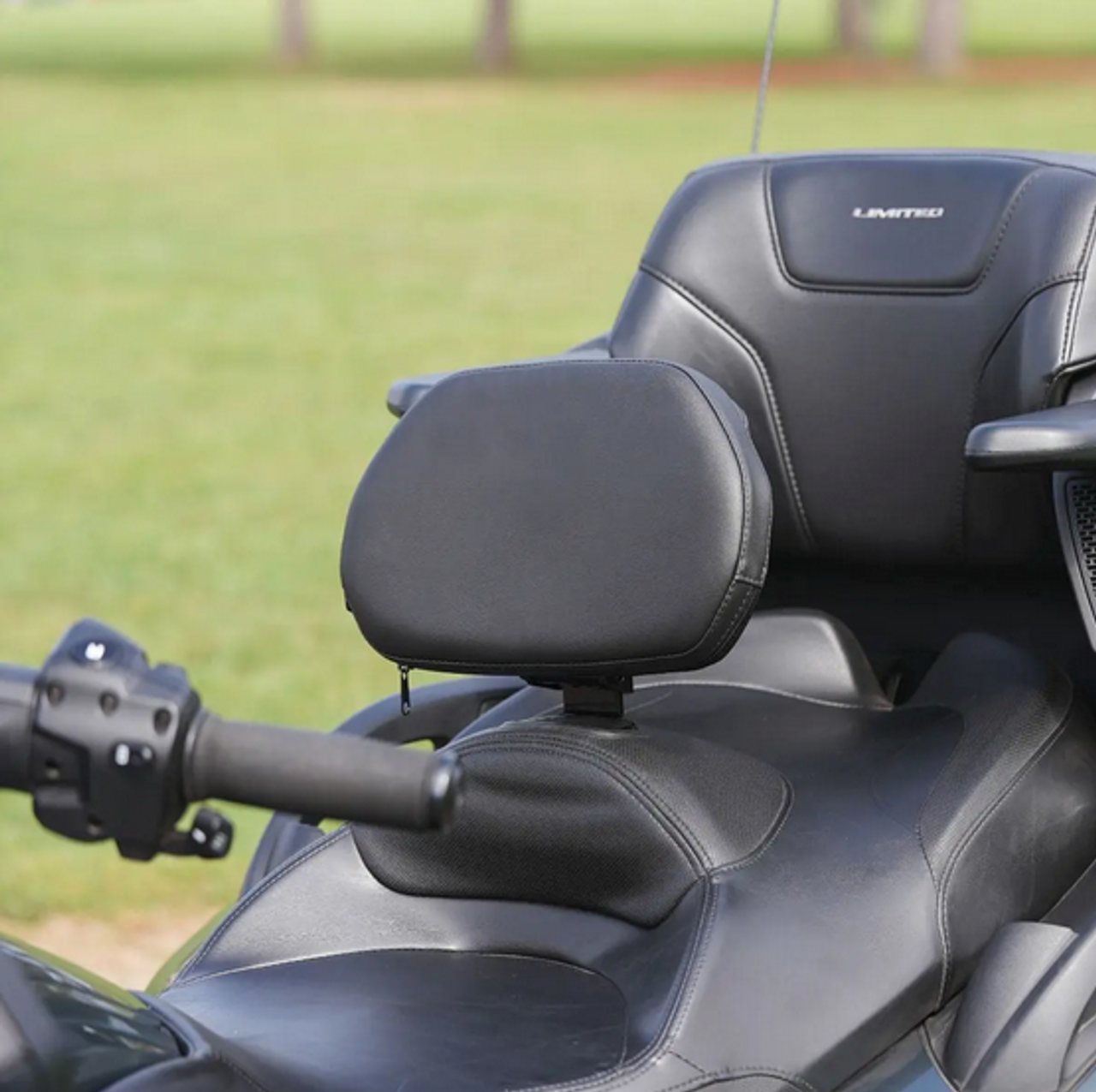 Grande Backrest for the Can Am® Spyder RT 2010 - 2019 (SC-41-168AG) - Lamonster Garage®