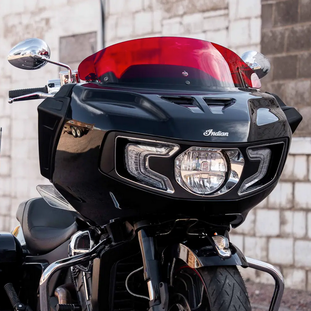 Indian® 2020-2024 Challenger and Pursuit -  KWW-04-0622 Kolor Flare™ Windshield - Lamonster Garage®
Color: Red