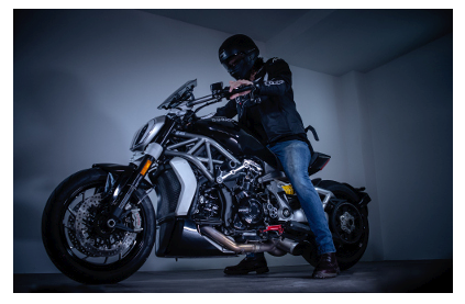 FOBO Bike 2 for Trike's (set of 3) (LGA-2076) - Lamonster Garage
Remote Monitoring - Auto Push & Pull Data
Ever wonder if your loved one is riding with an optimal tire pressure? When FOBO Share is in use, the owner can view the tire pressures on his or her very own smartphone even when the Share is riding far away. Likewise, when the owner is riding far away on the motorcycle, the Share can view the tire pressures on his or her very own phone. This is done through FOBO's patented technology.