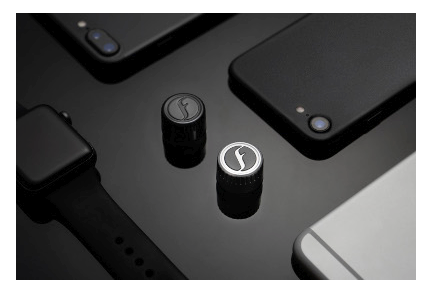 FOBO Bike 2 for Trike's (set of 3) (LGA-2076) - Lamonster Garage
Seamless Swap from One Smart device to another (CrossPairTM)
The patented CrossPair technology enables a seamless swap from one smart device to another to monitor FOBO Bike 2. This feature is useful when changing to a new phone or just simply swapping to a different phone. All installed FOBO Bike 2 profiles will be transferred to the new device, without the need to individually pair and install again.