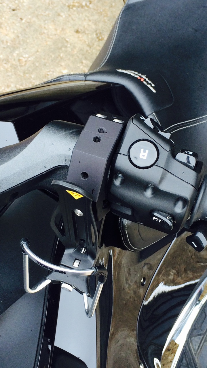 Lamonster RT Spyder Cuff™(LG-1014)  Lamonster Garage®
Fits ALL Can Am Spyder RT models 