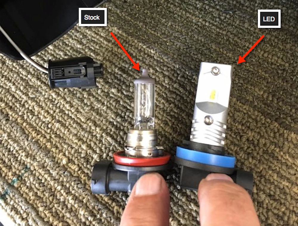 Lamonster Bright Ryder LED Fog Lights for Can-Am Spyder RT 2010-2019 | LG-3004 | Lamonster Garage
OEM bulb on the right, Lamonster LED on the left 