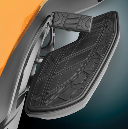 Show Chrome Full Size Brake Pedal (Fits ALL Can Am Spyder's 2010 - 2019) (SC-41-179) - Lamonster Garage
Brake Pedal on Can-Am Spyder RT

