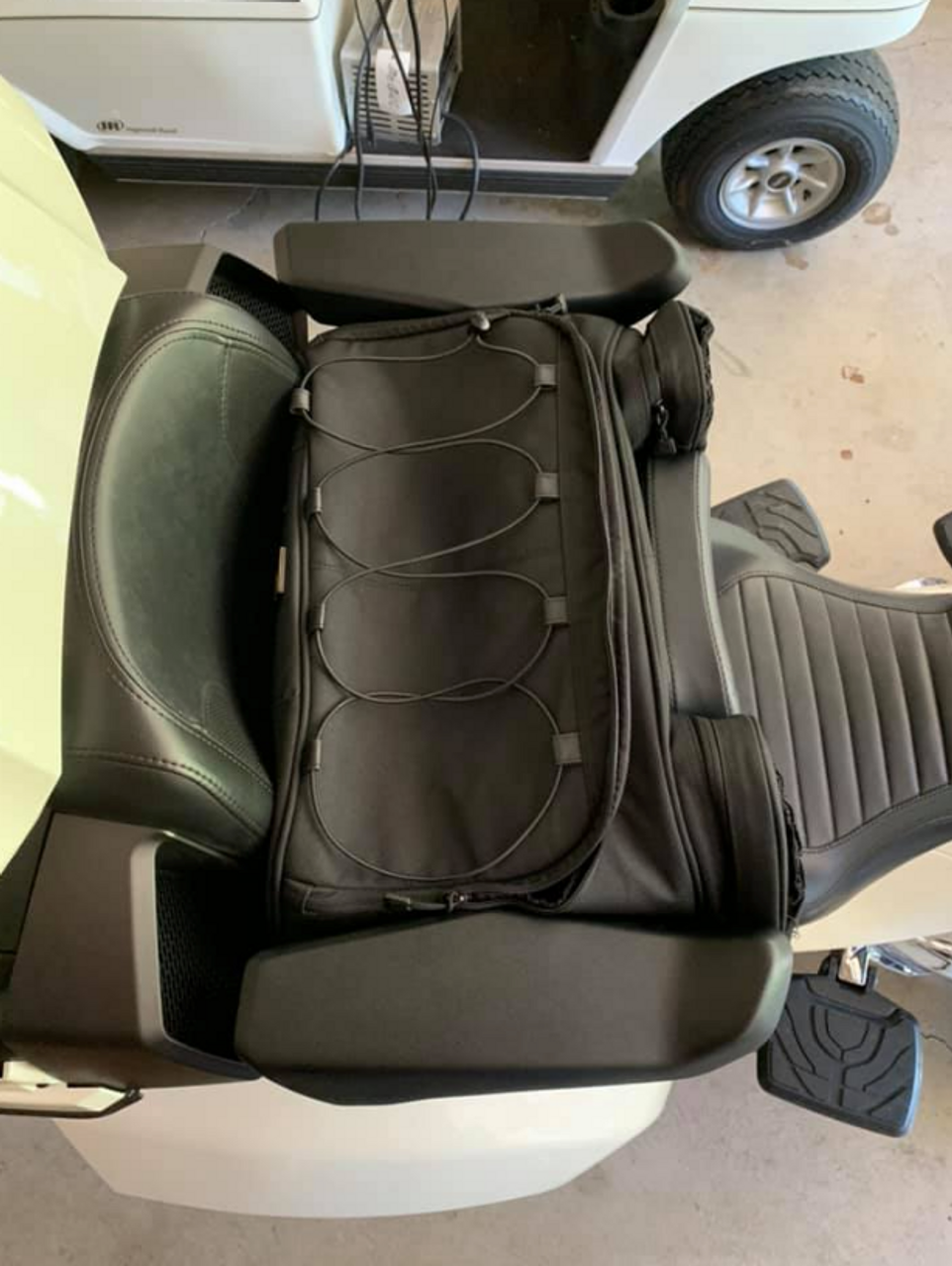 Kuryakyn Momentum Hitchhiker Trunk Rack Bag (KYN-5281) Lamonster Garage®
Shown with BRP passenger armrests. 
Phil McGill