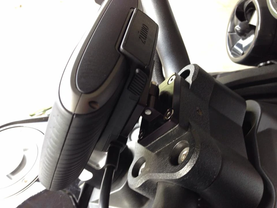Lamonster GPS Swivel Mount for Can-Am Spyder F3, RT & Canyon | LG-1023-1054 | Lamonster Garage
GPS Swivel & F3 Bar Clamp Included In This Kit.
(GPS Not Included)
