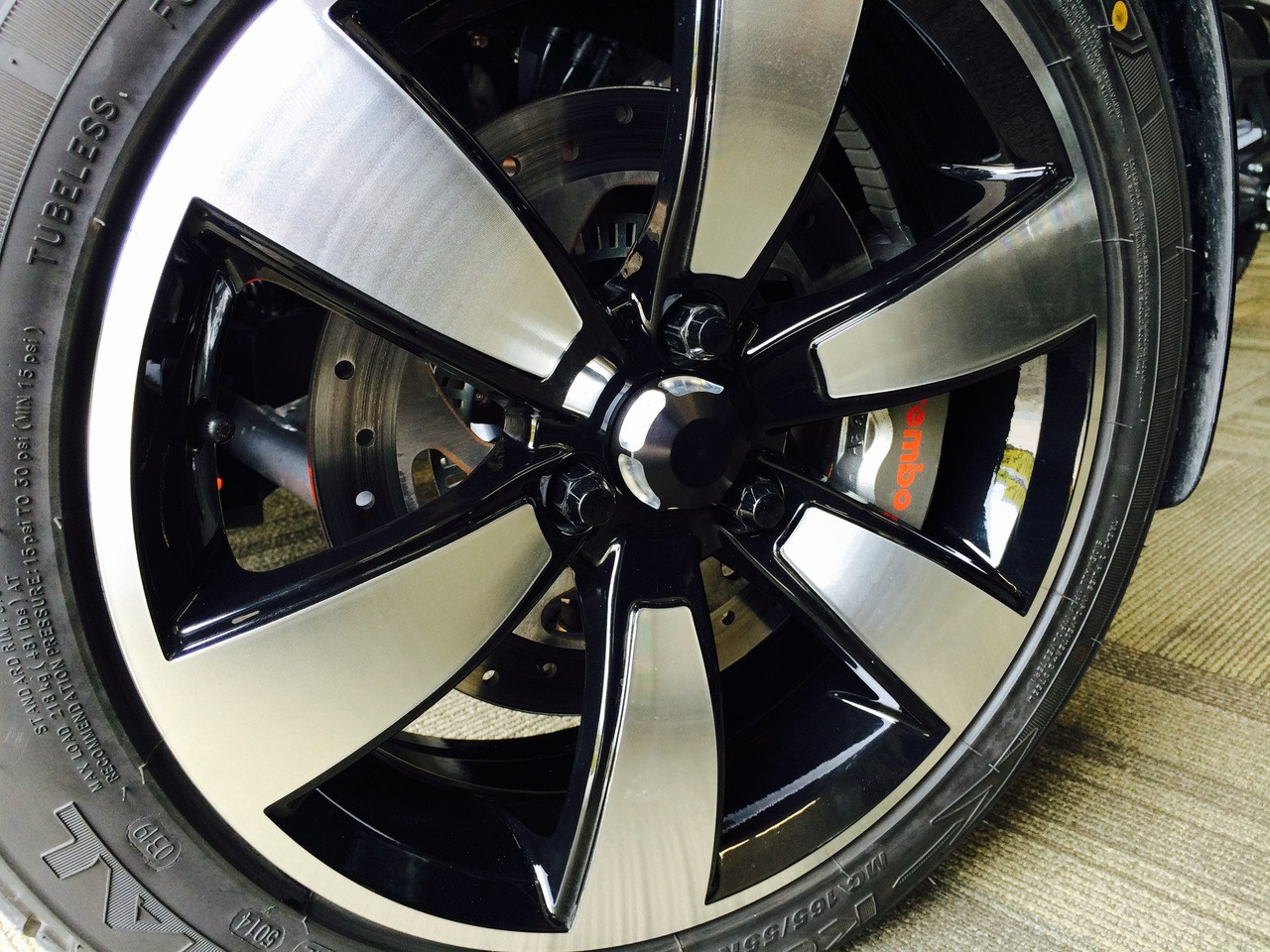 Can Am Spyder IPS Wheel Caps (outside) - Lamonster Garage
Fits all Can Am Spyder Wheels with center caps