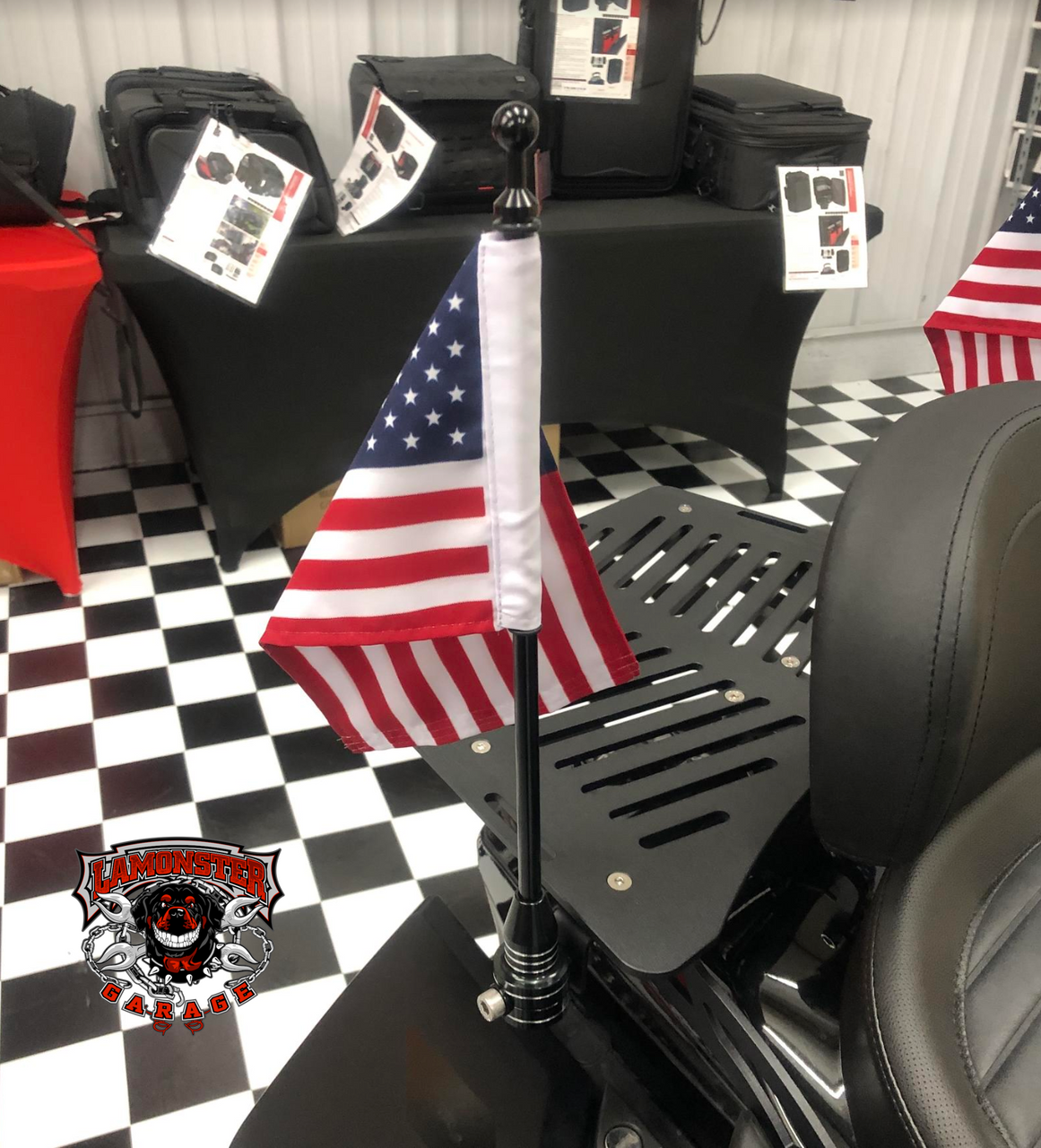 IPS PackRack flag holder with 15 inch flag pole for Can-Am Spyder F3 | LG-2267 | Lamonster Garage
