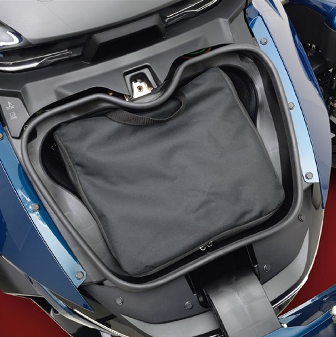 can am spyder luggage bags