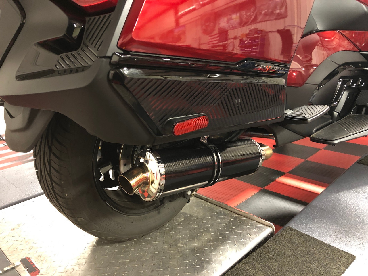 Lamonster IPS Carbon Slip-On Exhaust Pipe for Can-Am Spyder RT 2020+ | LG-8018-300-CF | Lamonster Garage
