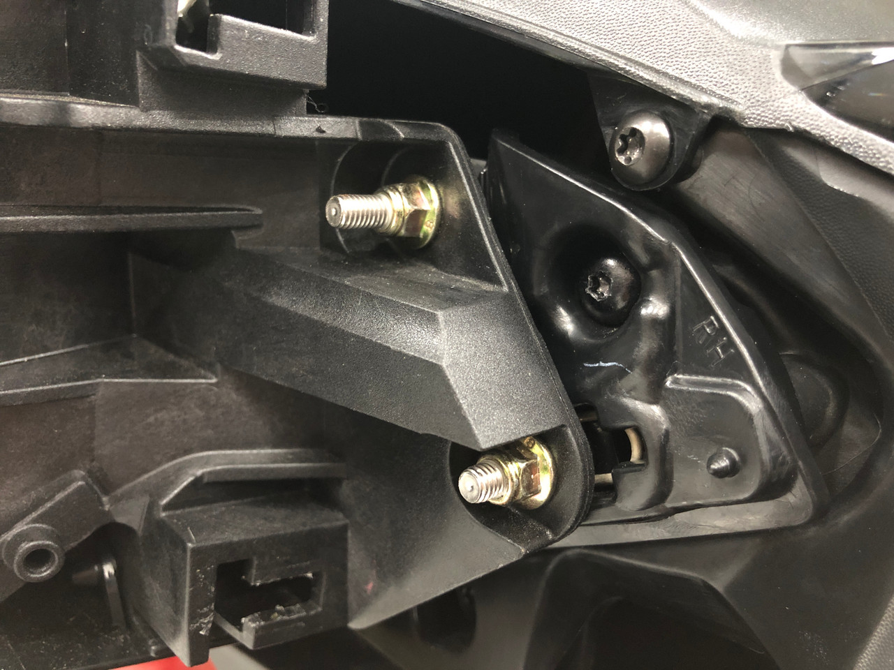 Can-Am Spyder F3 and RT mirror vibration fix kit | LG-1090 | Lamonster Garage
Stainless steel studs from kit
Reuse stock locking nuts