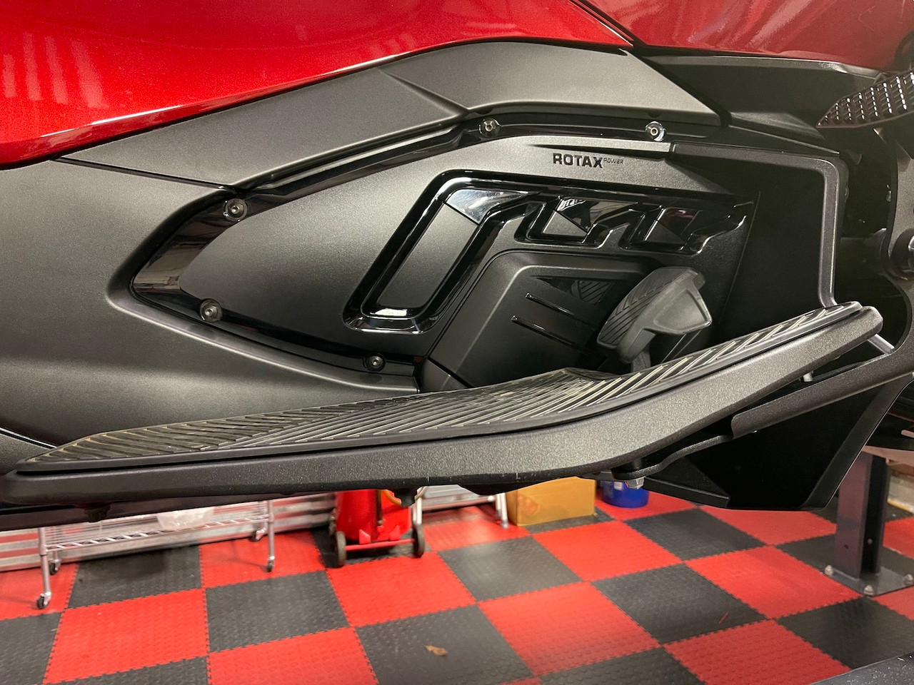 Lamonster driver floorboard risers for 2020+ Can-Am Spyder RT | LG-1057 | Lamonster Garage