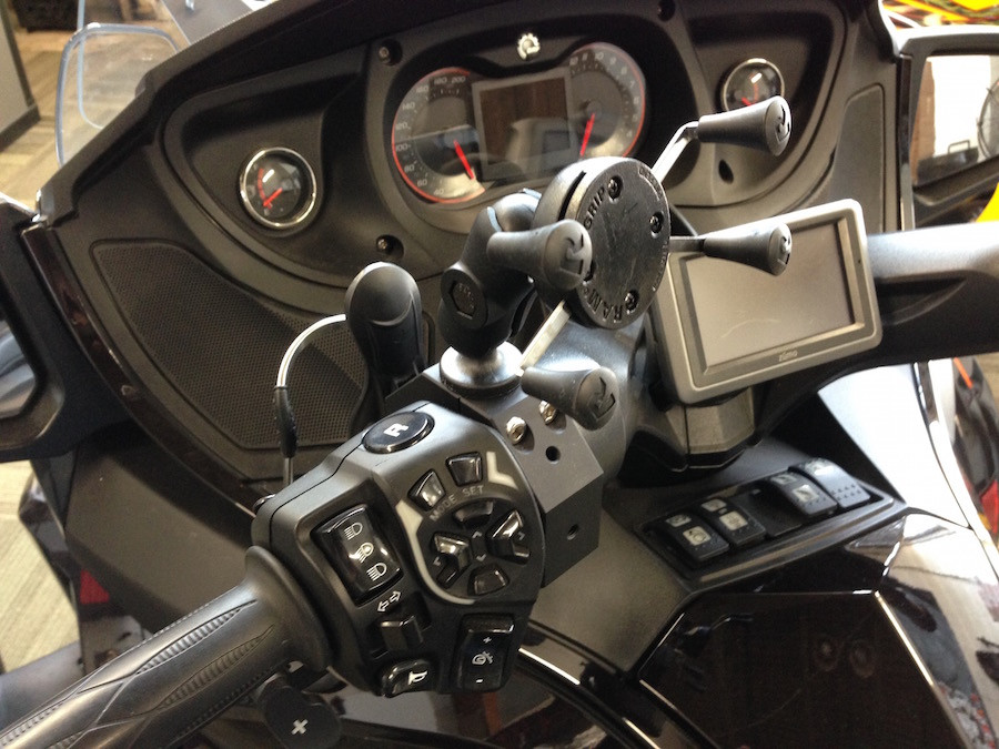 Can-Am Spyder RT Phone & Drink Holder | Spyder Cuff X-Grip | LG