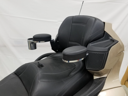 RIVCO - ADJUSTABLE PASSENGER ARMRESTS FOR CAN-AM® SPYDER RT 2018 - 2019 ( CA094V2 ) - Lamonster Garage