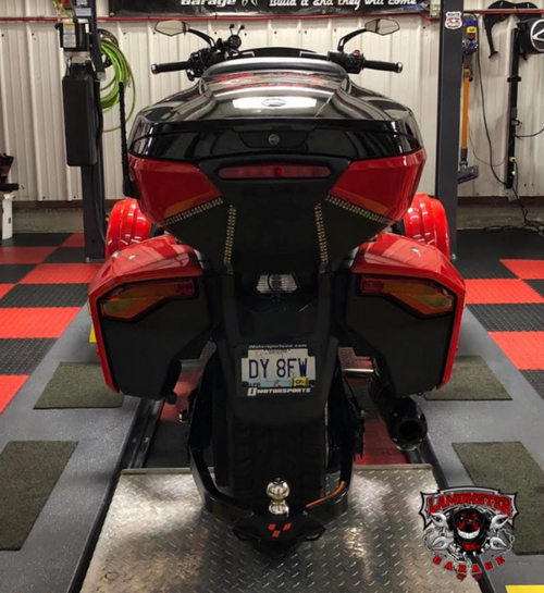 Lamonster® Tail Brighter LED (LG-3081) | Lamonster Garage
Fits the Can-Am Spyder F3-T and F3-LTD with top case.
#BrightRyder #Lamonster #LamonsterGarage